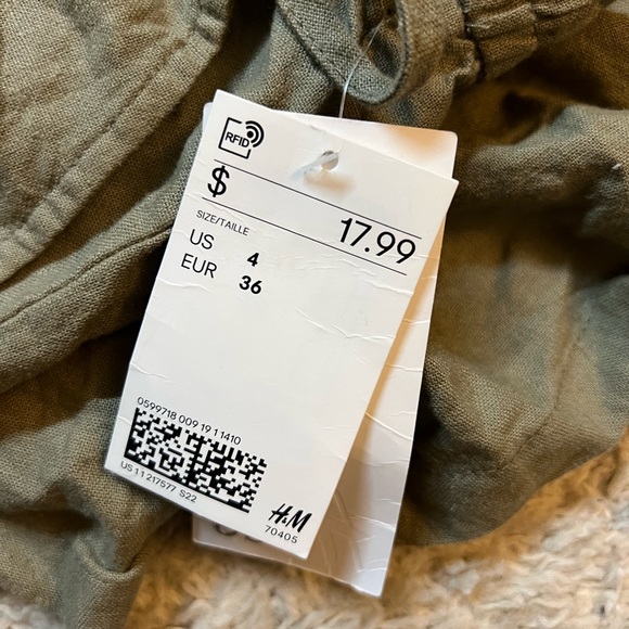 brand new H&M green shorts - Picture 4 of 4